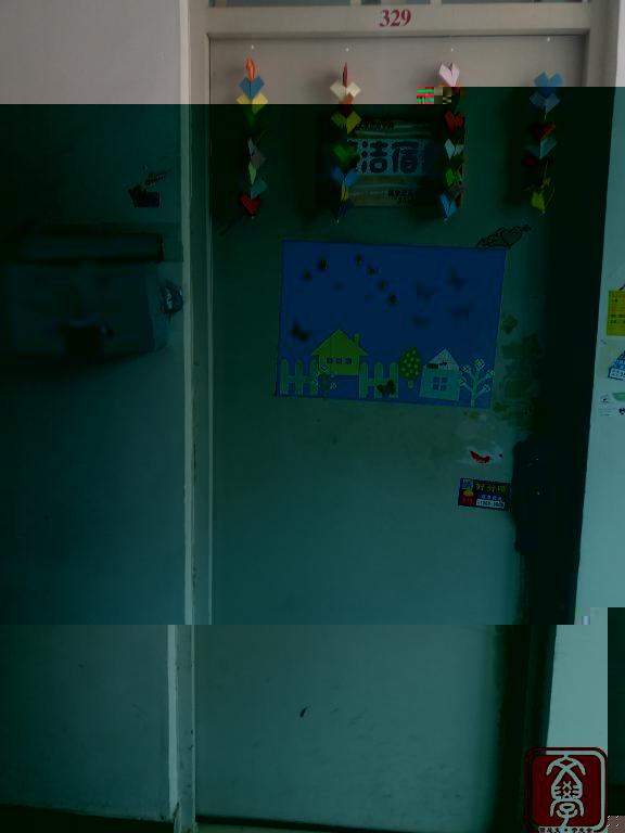 一塵不染的地闆、幹淨整潔的擺設、别具一格的牆紙、特色醒目的标語、别出心裁的剪紙、記錄溫馨的照片牆